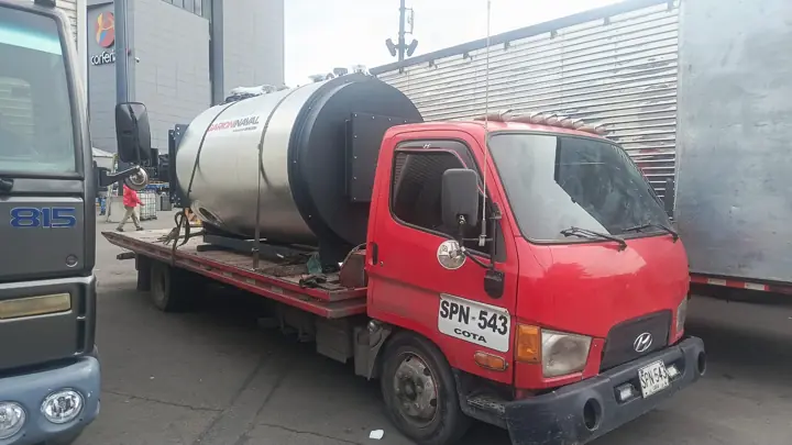 Transporte de tanque industrial